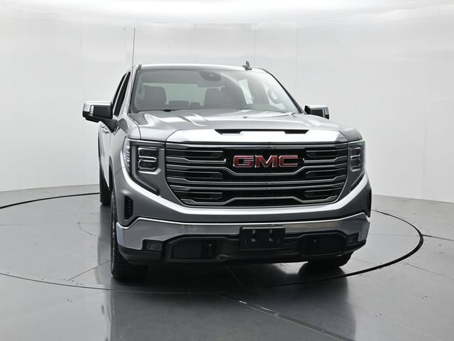 Used 2024 GMC Sierra 1500 SLT AWD/4WD image 4