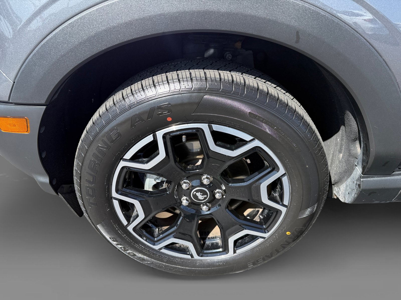 Certified 2025 Ford Bronco Sport Outer Banks w/ Outer Banks Tech Package+ AWD/4WD image 9