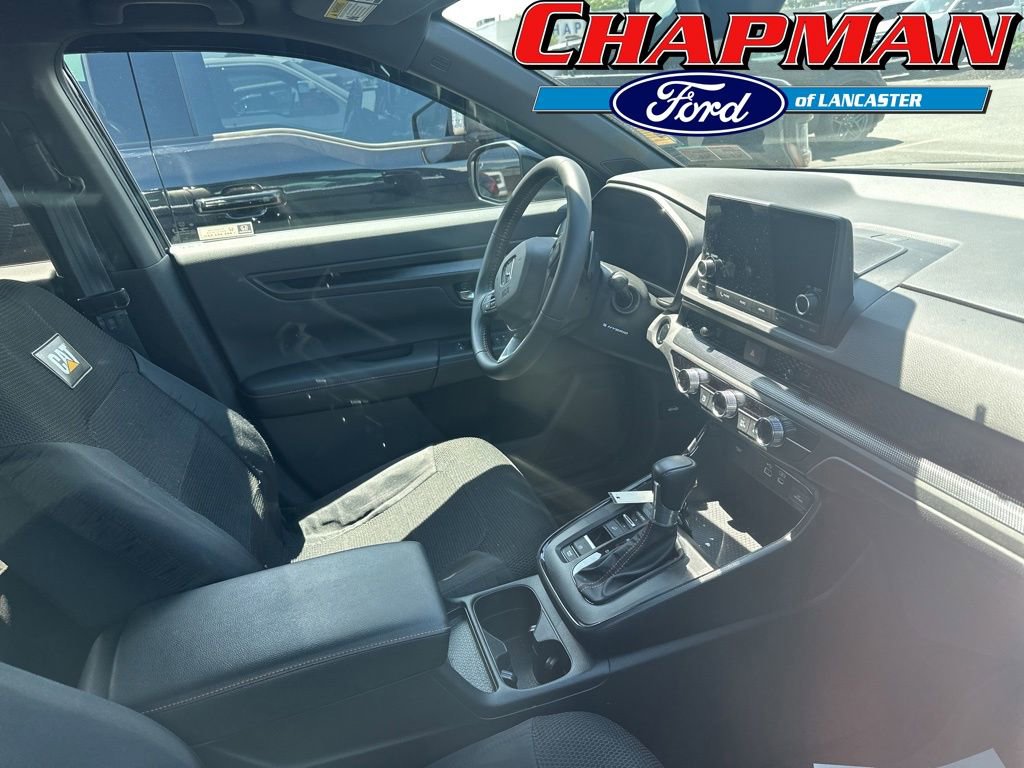 Used 2025 Honda CR-V Sport image 3