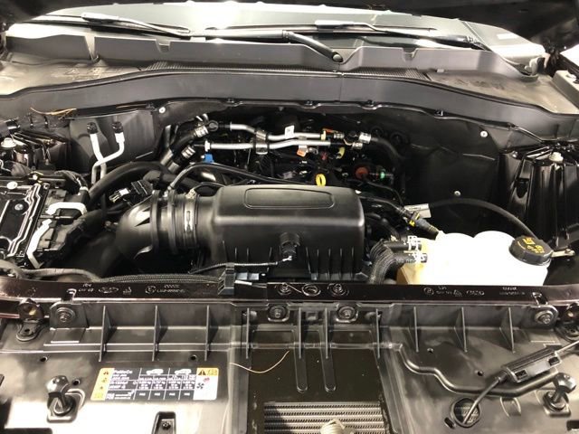 Certified 2022 Ford Explorer XLT w/ Equipment Group 202A image 7