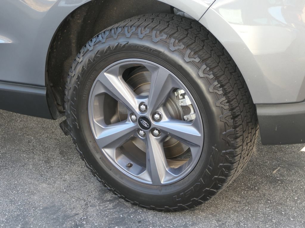Certified 2024 Ford Edge SEL w/ Sport Appearance Package AWD/4WD image 11