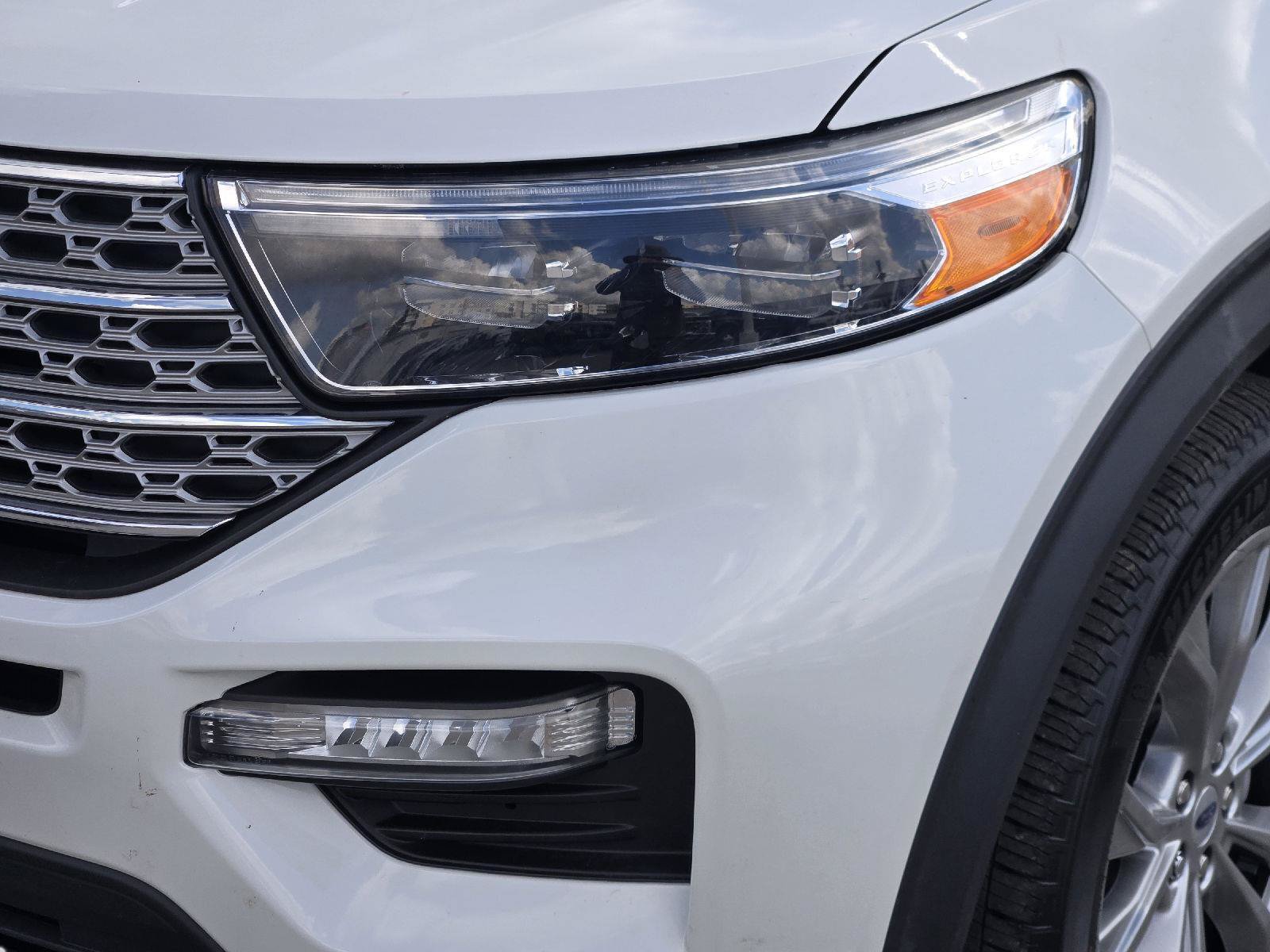 Certified 2023 Ford Explorer Limited w/ Equipment Group 301A AWD/4WD image 9