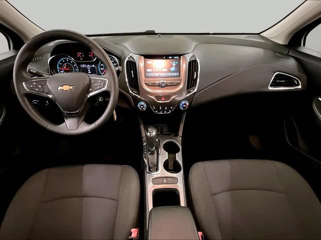 Used 2018 Chevrolet Cruze LT FWD image 14