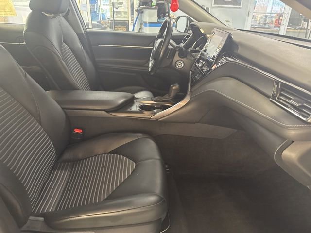Used 2023 Toyota Camry SE FWD image 15