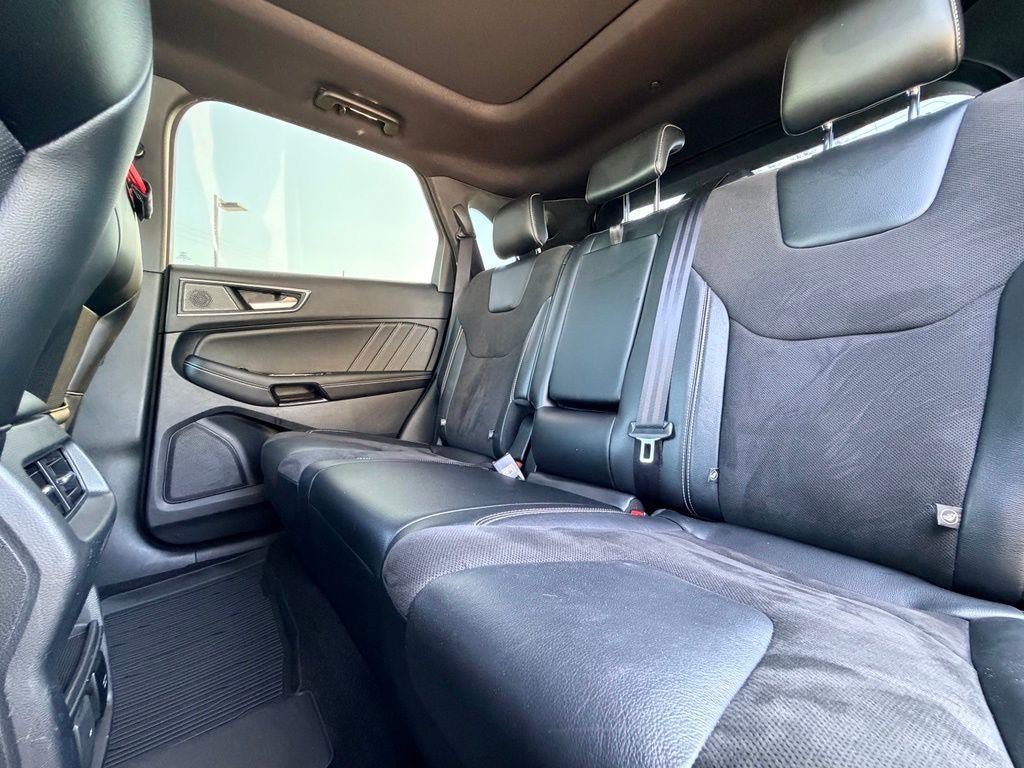 Certified 2019 Ford Edge ST w/ Equipment Group 401A AWD/4WD image 13