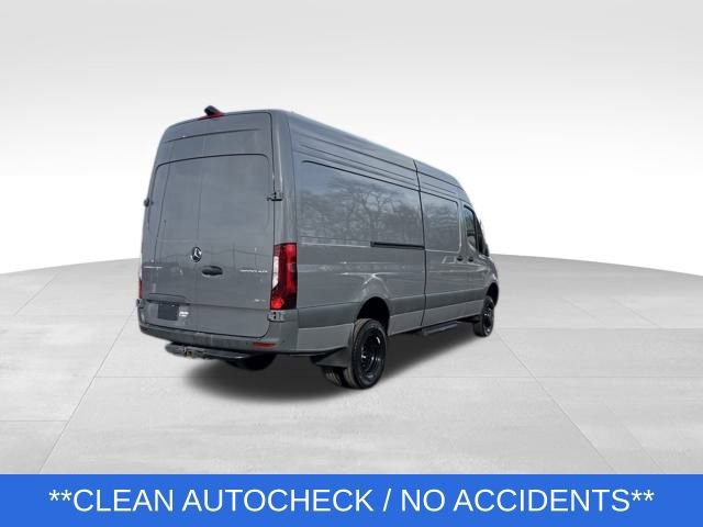 Used 2024 Mercedes-Benz Sprinter 3500 image 4
