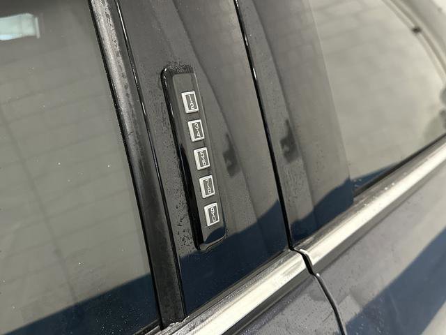 Certified 2022 Ford F150 Platinum w/ Equipment Group 701A High image 48