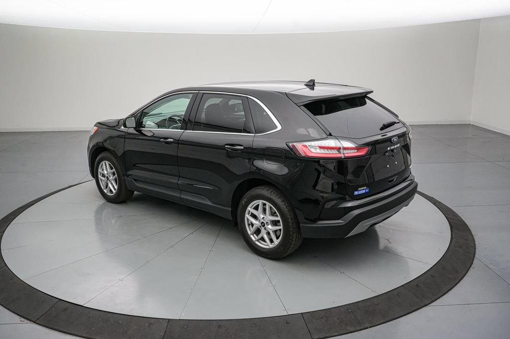 Certified 2024 Ford Edge SEL AWD/4WD image 7