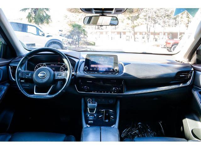 Used 2022 Nissan Rogue SV w/ SV Premium Package image 12