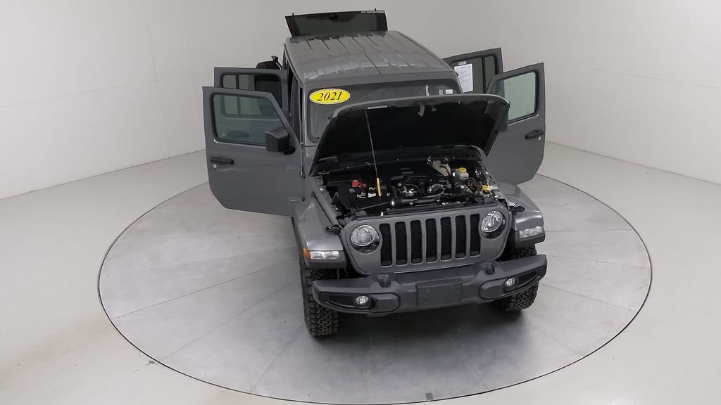 Used 2021 Jeep Wrangler Unlimited Sahara AWD/4WD image 45