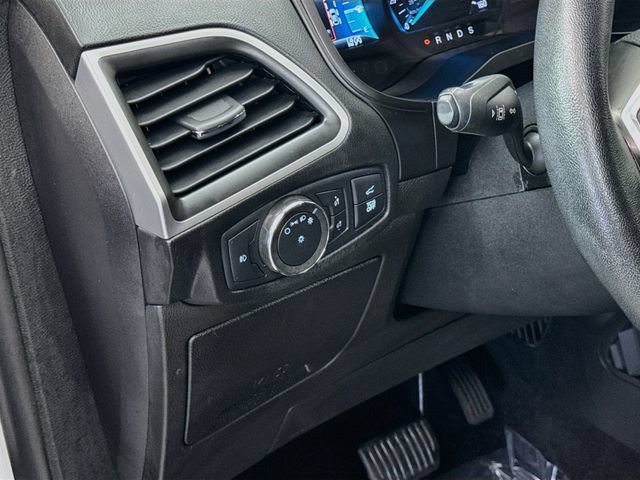 Certified 2022 Ford Edge SEL w/ Sport Appearance Package AWD/4WD image 10