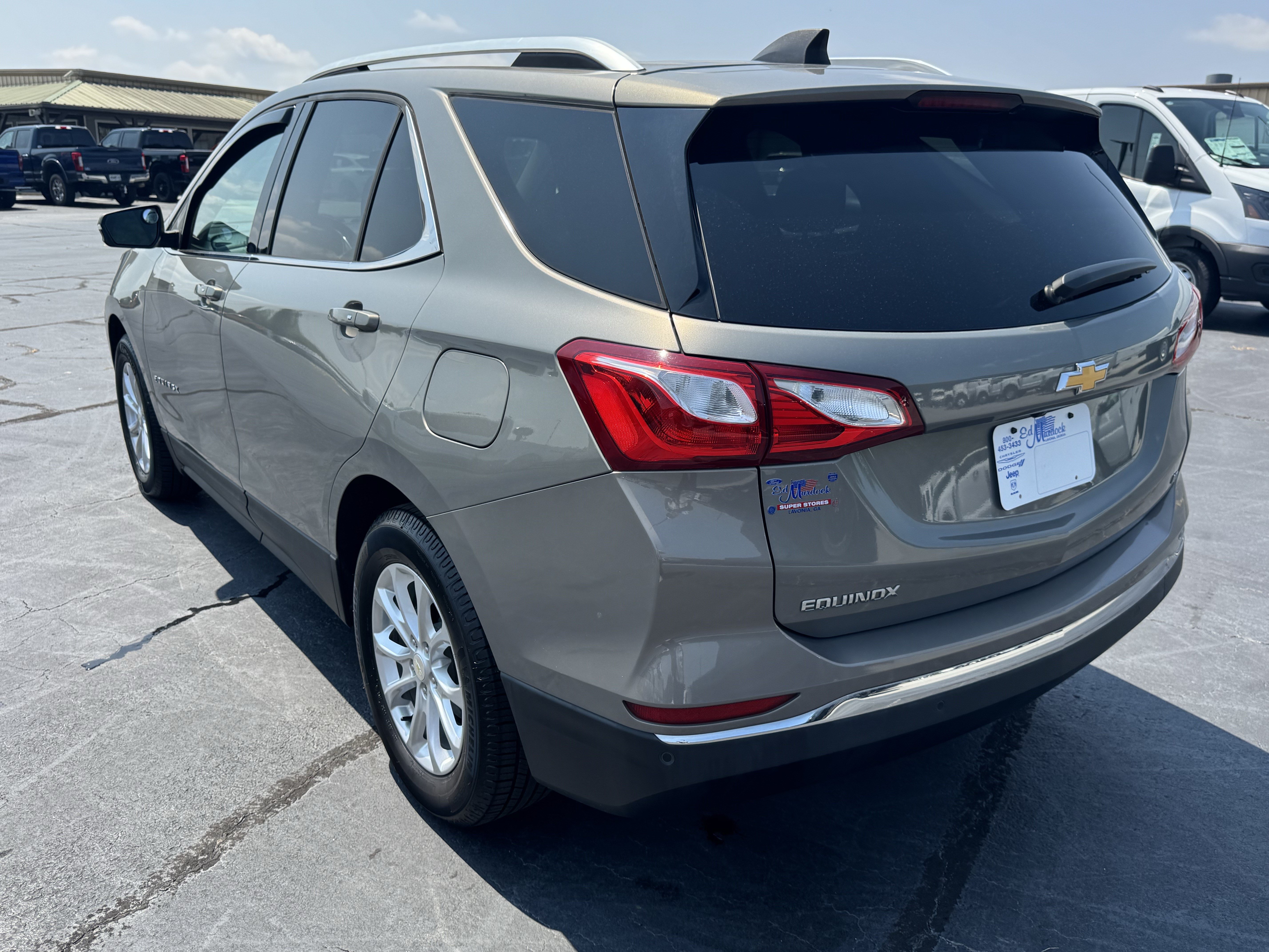 Used 2018 Chevrolet Equinox LT w/ Sun & Infotainment Package FWD image 7