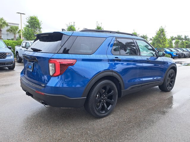 Certified 2022 Ford Explorer ST-Line w/ Class IV Trailer Tow Package image 7