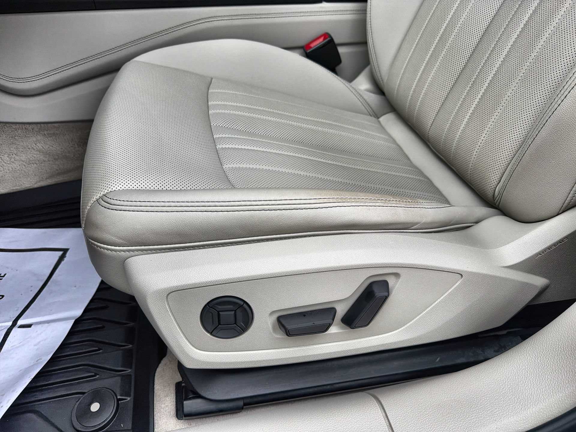 Used 2023 Audi A6 Premium Plus w/ Premium Plus Package AWD/4WD image 12