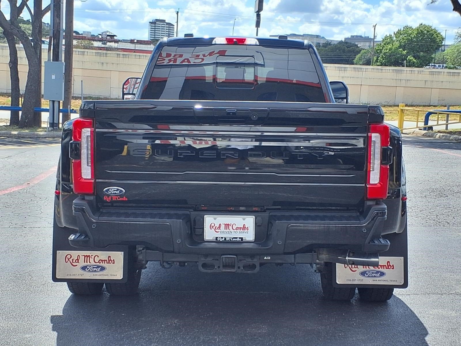 Certified 2026 Ford F450 Platinum w/ FX4 Off-Road Package AWD/4WD image 7