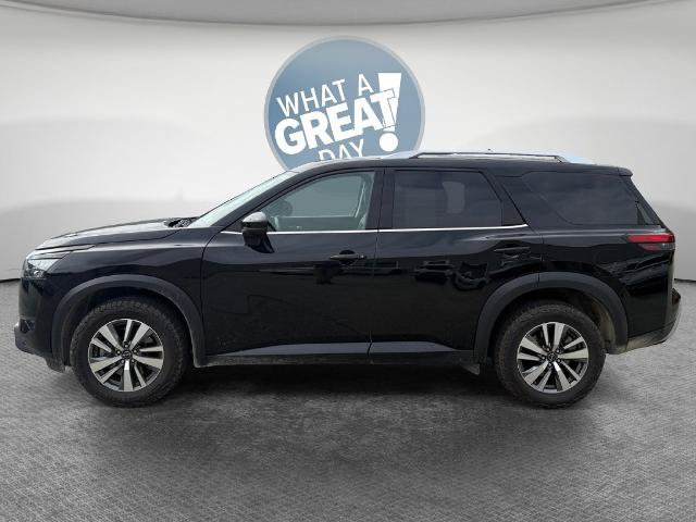 Used 2025 Nissan Pathfinder SL AWD/4WD image 7