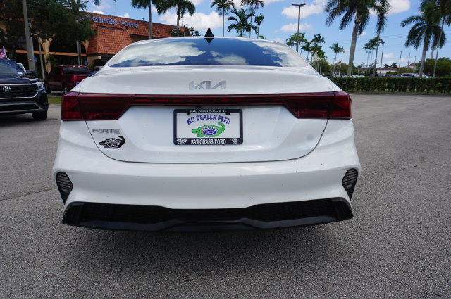 Used 2024 Kia Forte LXS FWD image 27