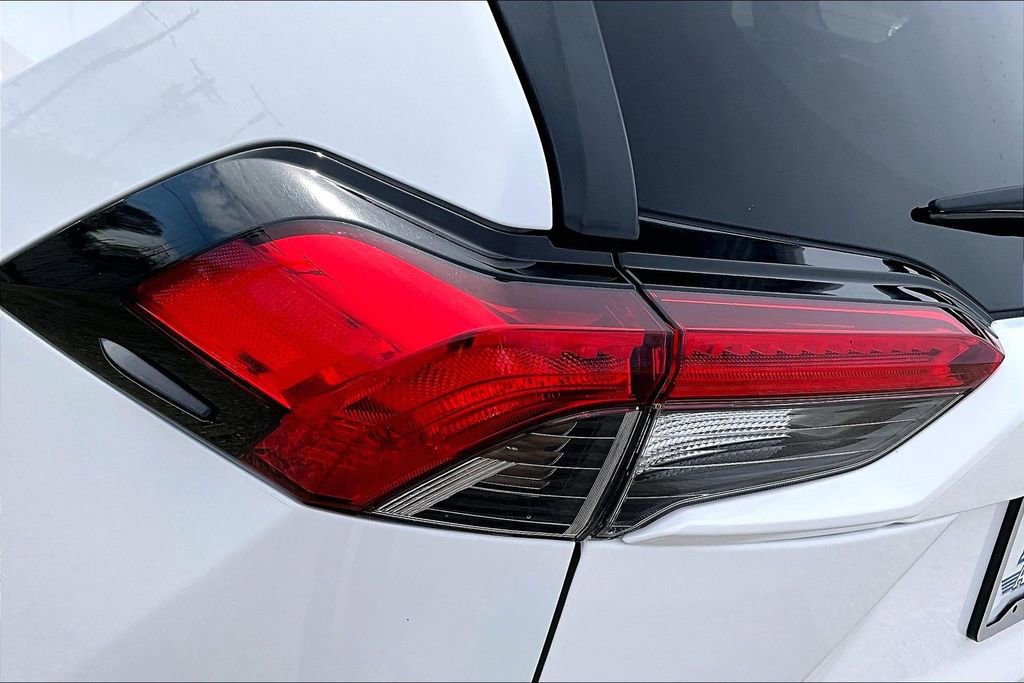 Used 2024 Toyota RAV4 LE image 30