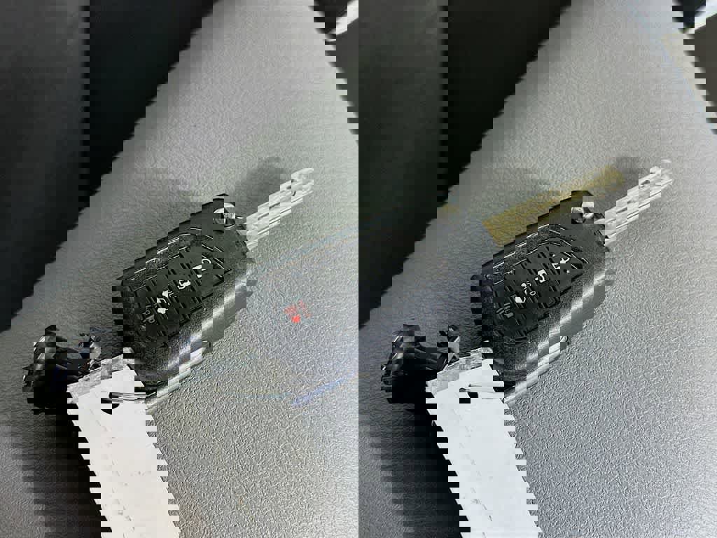 Used 2022 Toyota Camry LE image 21