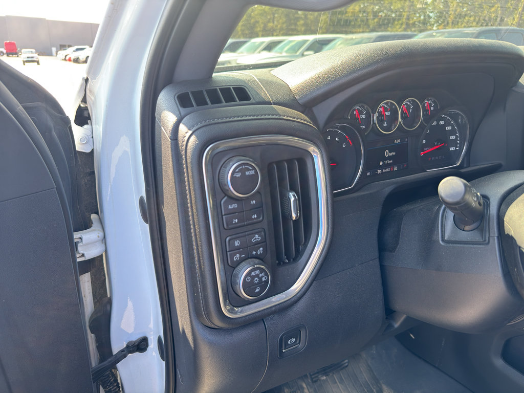 Used 2022 Chevrolet Silverado 1500 LT Trail Boss w/ LT Trail Boss Premium Package AWD/4WD image 11