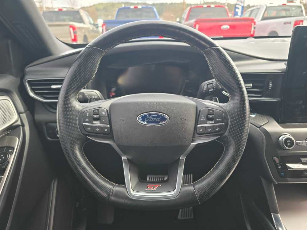 Certified 2020 Ford Explorer ST w/ Premium Technology Package image 11