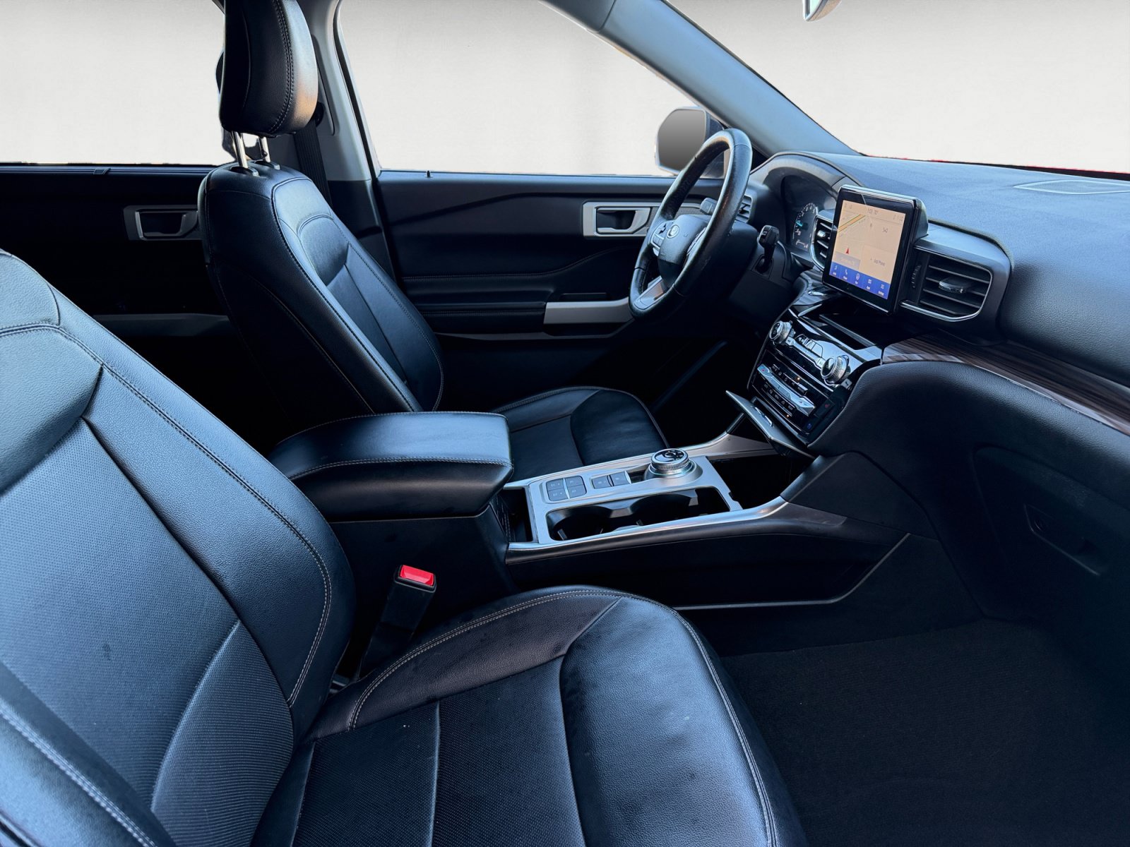 Certified 2024 Ford Explorer Limited RWD image 15