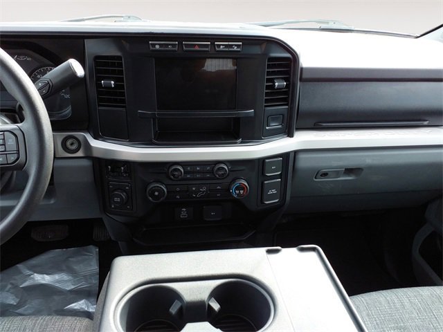 Certified 2024 Ford F350 XLT w/ 360-Degree Camera Package image 11