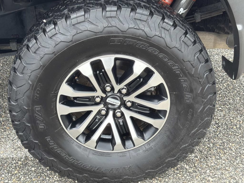 Certified 2020 Ford F150 Raptor w/ Equipment Group 801A Mid AWD/4WD image 10