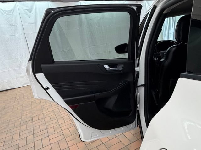 Certified 2024 Ford Escape SE FWD image 20
