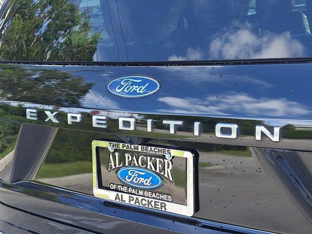 Certified 2025 Ford Expedition Active image 10