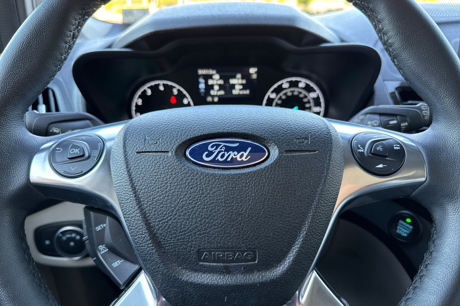Certified 2023 Ford Transit Connect Titanium FWD image 29