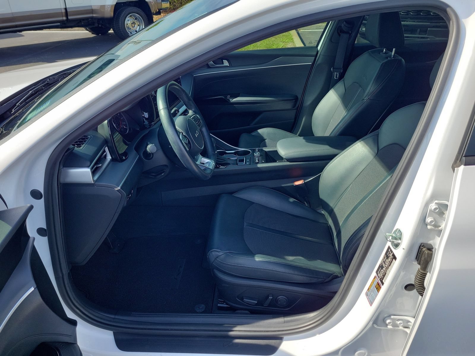 Used 2024 Kia K5 GT-Line FWD image 17