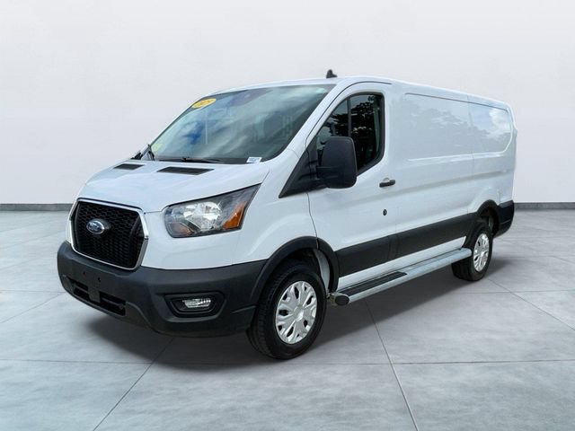 Certified 2025 Ford Transit 250 Low Roof w/ Exterior Upgrade Package RWD image 3