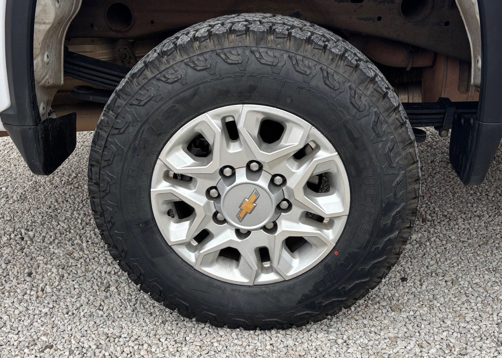 Used 2024 Chevrolet Silverado 2500 LT w/ Z71 Off-Road Package image 19