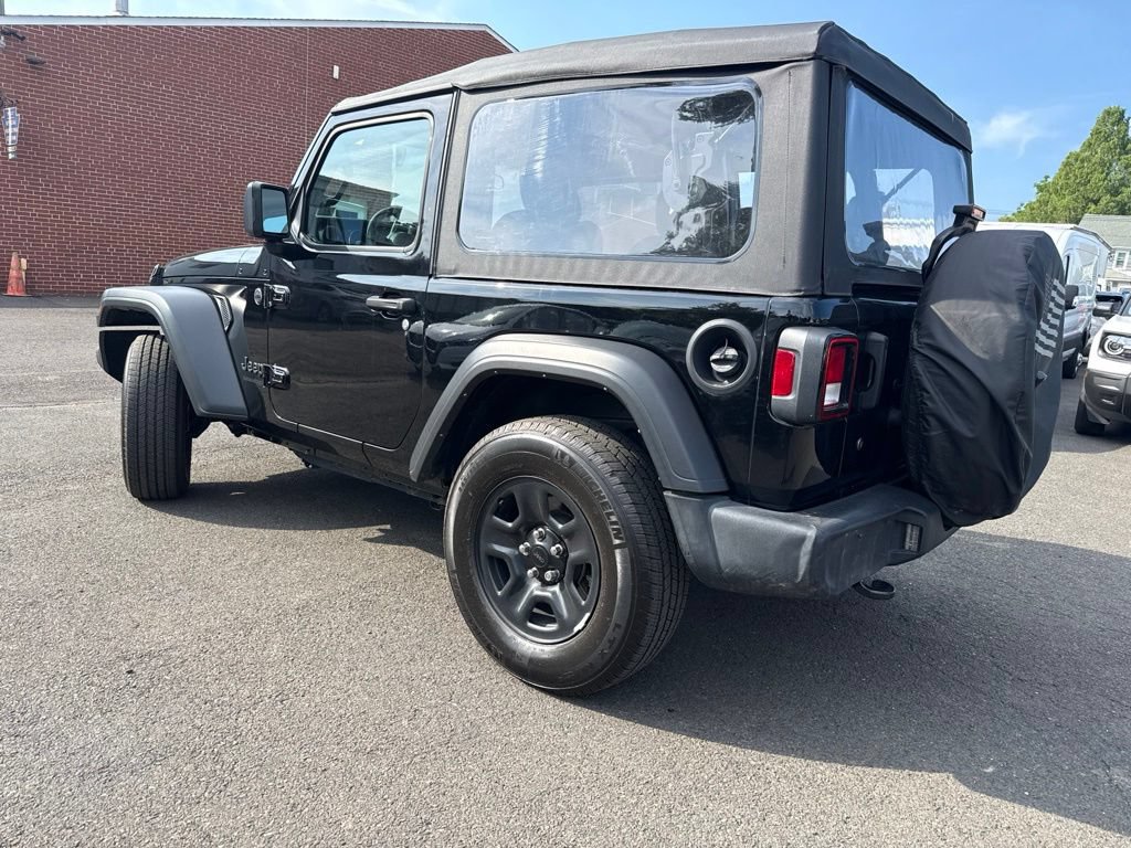 Used 2022 Jeep Wrangler Sport AWD/4WD image 5