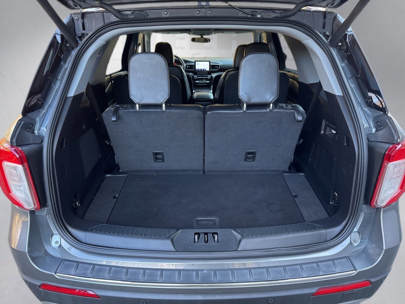 Certified 2022 Ford Explorer Limited w/ Equipment Group 301A image 27