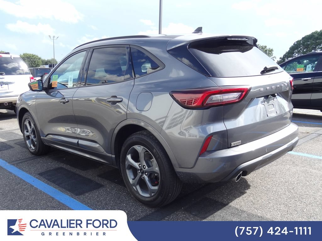 Certified 2023 Ford Escape ST-Line w/ Tech Pack #1 AWD/4WD image 5