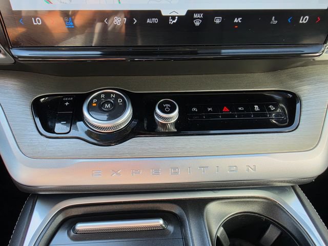 Certified 2025 Ford Expedition Max Platinum AWD/4WD image 25