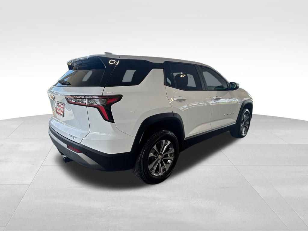 Used 2025 Chevrolet Equinox LT image 3