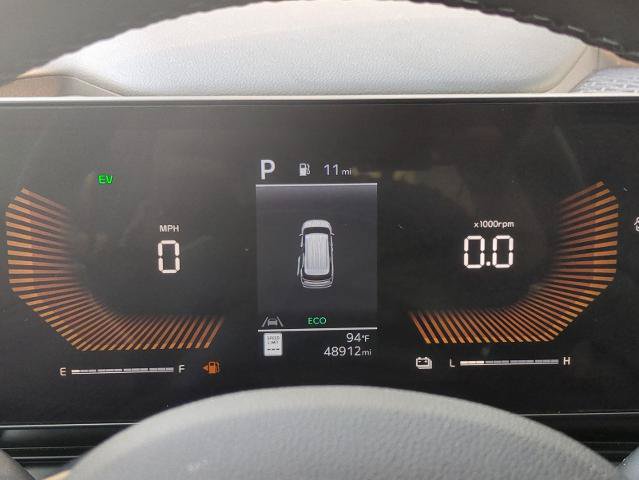 Used 2025 Kia Carnival EX FWD image 15