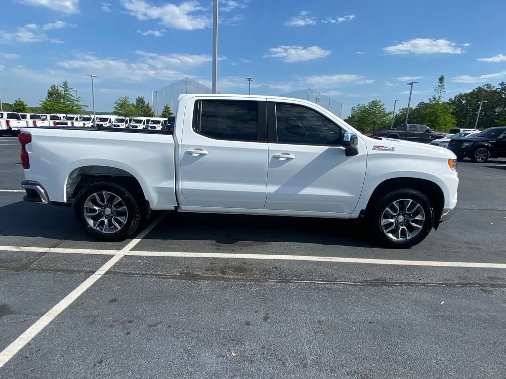 Used 2024 Chevrolet Silverado 1500 LT w/ Z71 Off-Road Package image 6