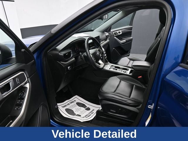 Certified 2023 Ford Explorer XLT w/ Equipment Group 202A AWD/4WD image 19