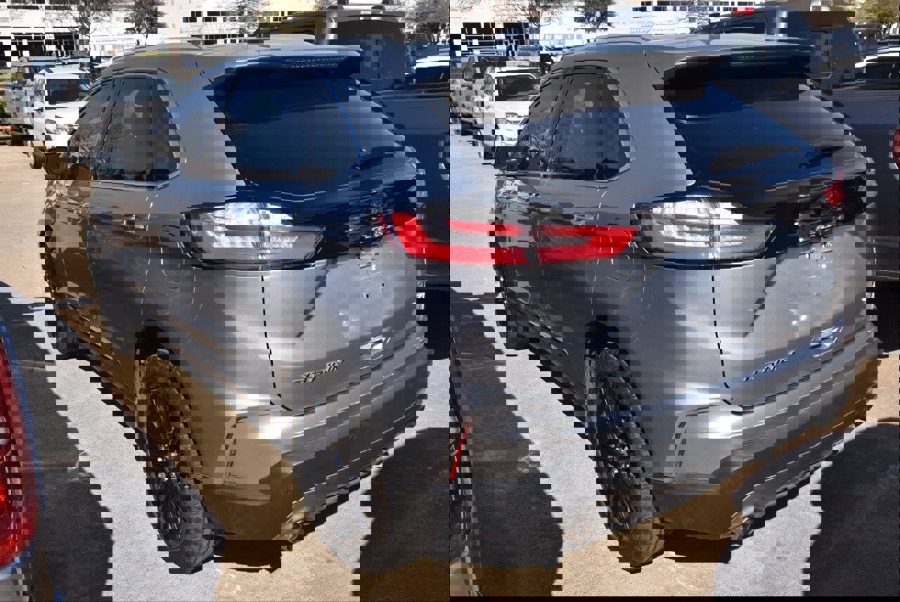 Certified 2022 Ford Edge Titanium image 6