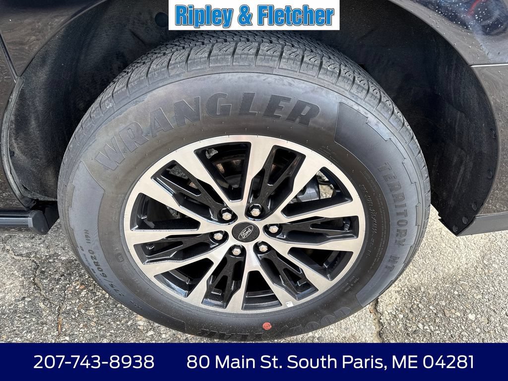 Certified 2025 Ford Expedition Max Platinum AWD/4WD image 6