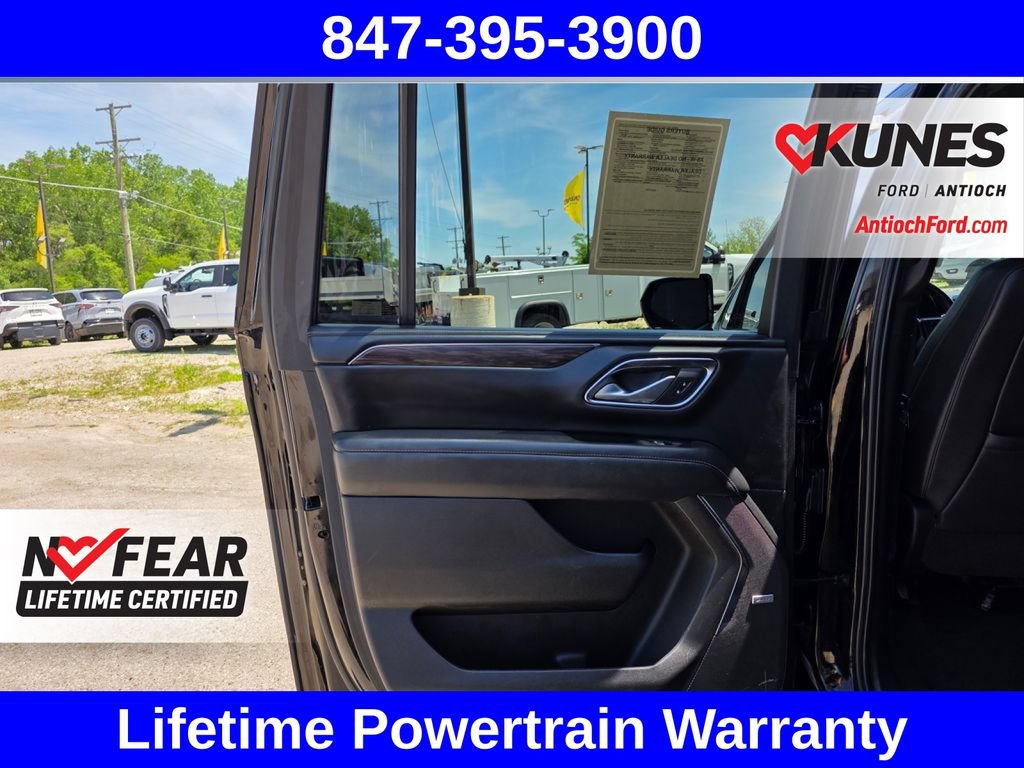Used 2023 Chevrolet Suburban LT AWD/4WD image 30