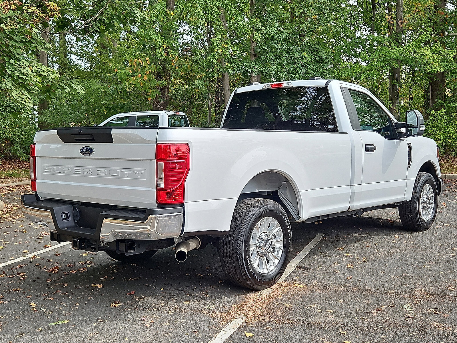 Certified 2022 Ford F350 XLT image 5