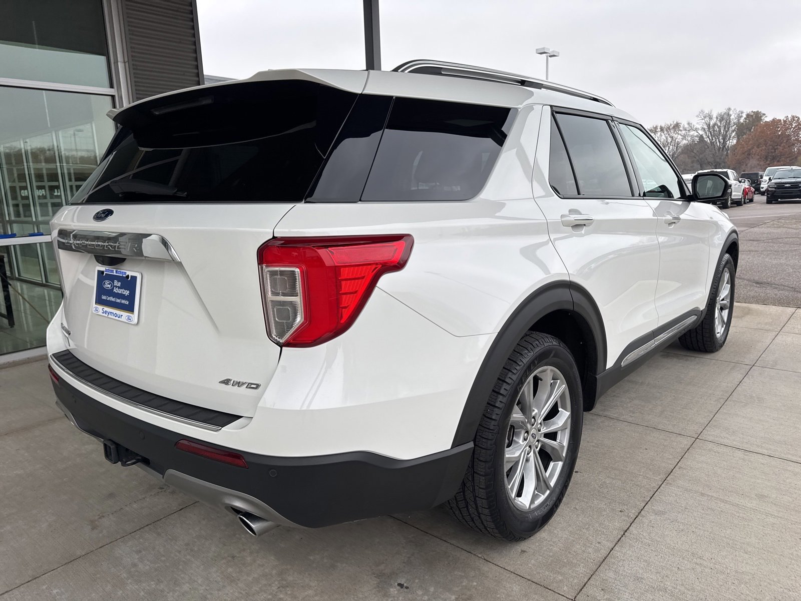Certified 2023 Ford Explorer Limited w/ Limited Technology Package image 5