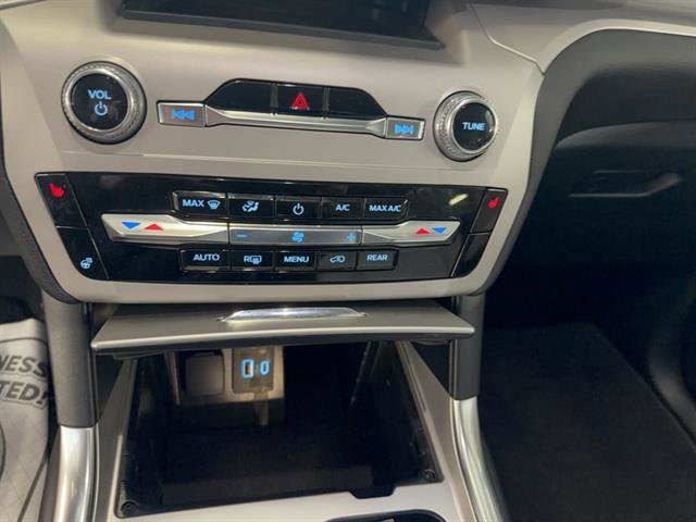 Certified 2024 Ford Explorer XLT w/ Equipment Group 202A image 14