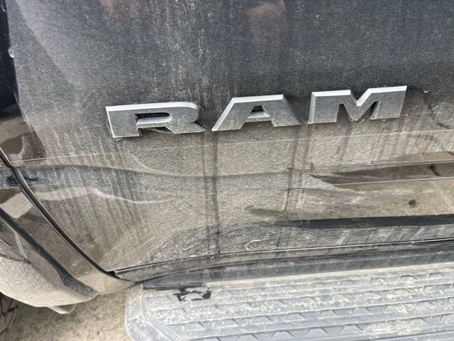 Used 2022 RAM 1500 Laramie AWD/4WD image 5