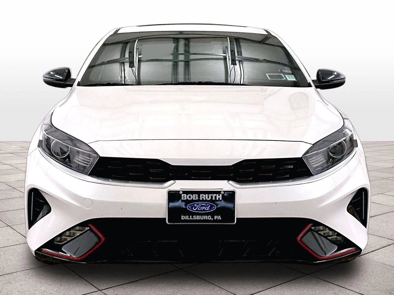 Used 2024 Kia Forte GT-Line w/ GT-Line Premium Package FWD image 3